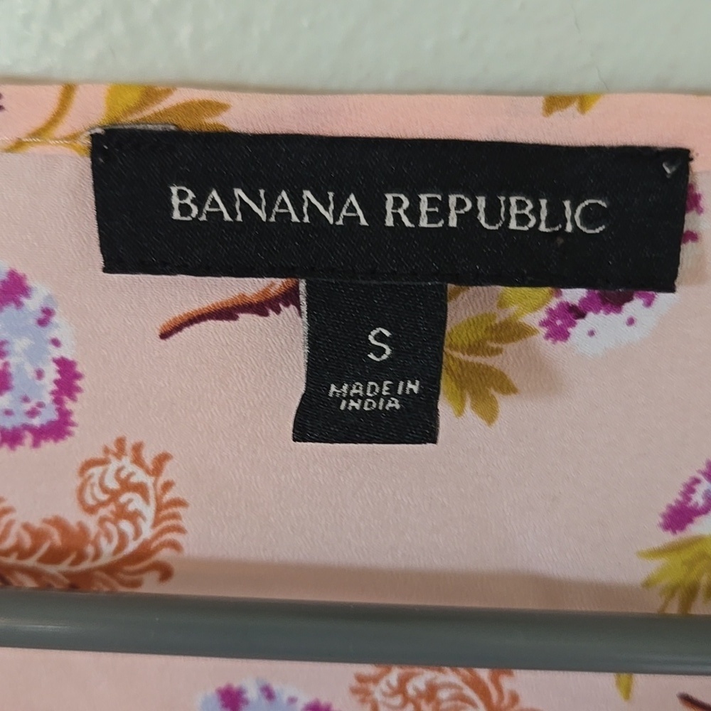 Banana Republic Pink Paisley Chiffon Top Size Small - Picture 5 of 6